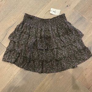 Easel Skirt